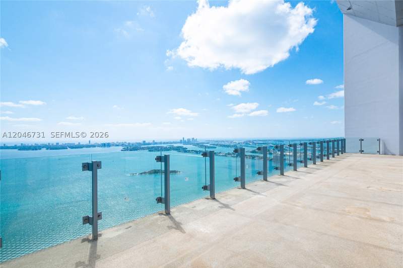 5 bedroom Condominium at 700 NE 26th Ter Ph-02, Escottonia Park, Miami — photo 2