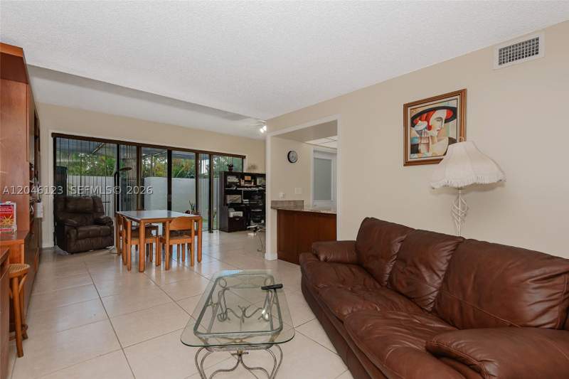 3 bedroom Townhouse at 8890 SW 133rd Pl A, Calusa Point, Miami — photo 4