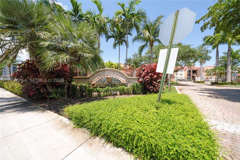 2 bedroom Condominium at 6851 SW 44th St 208, Gables Court Condo, Miami — photo 2