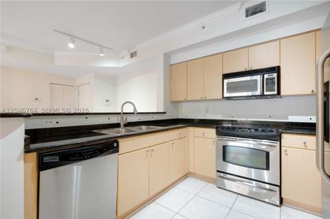 6851 SW 44th St 208, Miami FL - photo 9 of 26