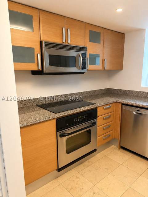 2101 Brickell Ave 1501, Miami FL - photo 8 of 31