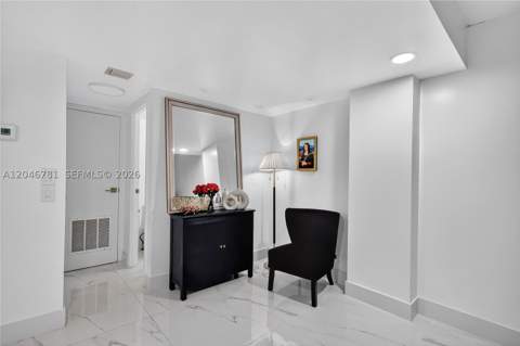 3401 N Country Club Dr 109, Aventura FL - photo 11 of 34