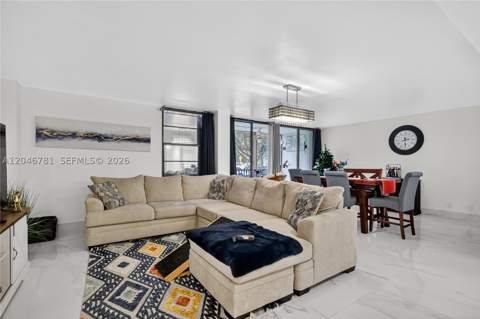 3401 N Country Club Dr 109, Aventura FL - photo 7 of 34
