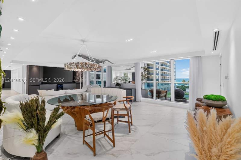 3 bedroom Condominium at 2301 Collins Ave 440-443, Roney Palace Condo, Miami Beach — photo 5