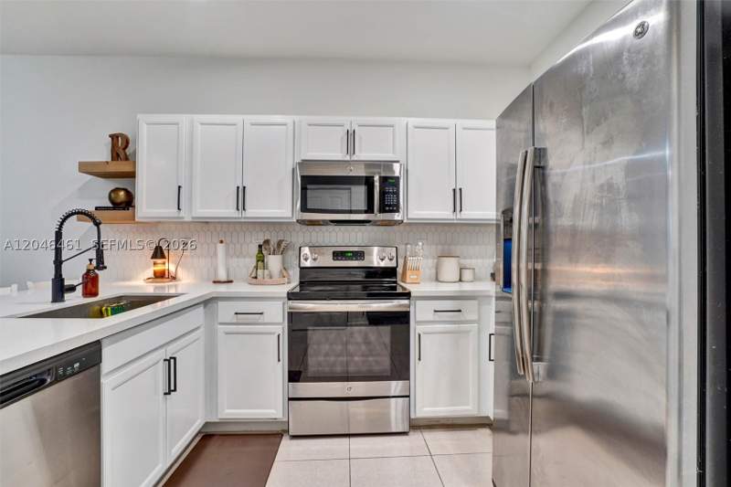 3 bedroom Townhouse at 25341 SW 115th Ct, Coco Palm Estates, Homestead — photo 3