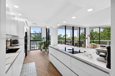 20281 E Country Club Dr 407, Aventura FL - photo 15 of 96