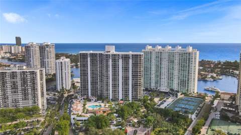 20281 E Country Club Dr 407, Aventura FL - photo 6 of 96