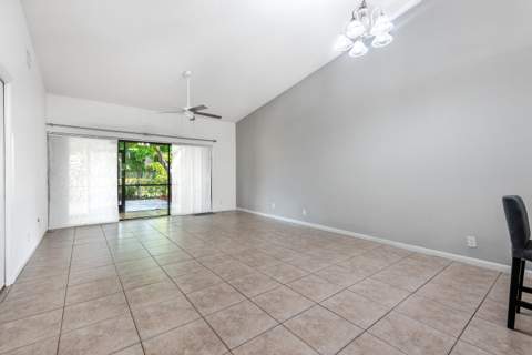 1013 NW 53rd Street, Deerfield Beach FL - photo 16 of 54