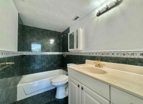 3660 NE 166th St 315, North Miami Beach FL - photo 11 of 16