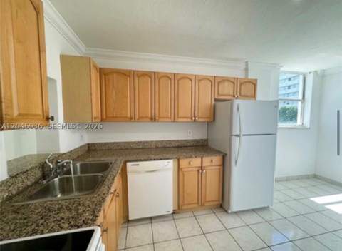 3660 NE 166th St 315, North Miami Beach FL - photo 13 of 16