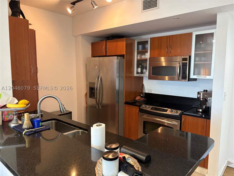 1 bedroom Condominium at 18800 NE 29 Ave 807, Venture At Aventura East, Aventura — photo 5