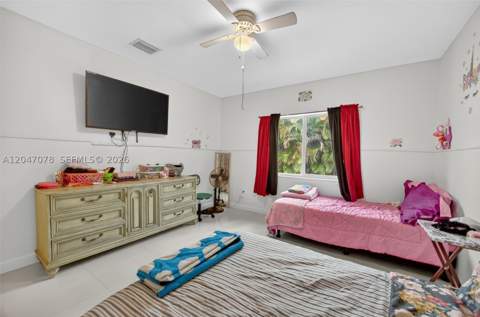 344 SW 3rd St, Florida City FL - photo 24 of 35