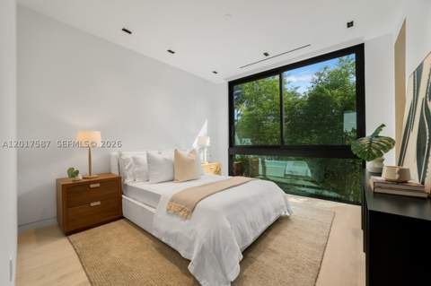 3045 N Bay Rd, Miami Beach FL - photo 19 of 47