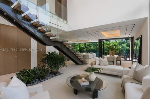 3045 N Bay Rd, Miami Beach FL - photo 6 of 47