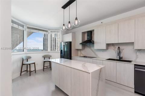 300 S Pointe Dr 907, Miami Beach FL - photo 12 of 82