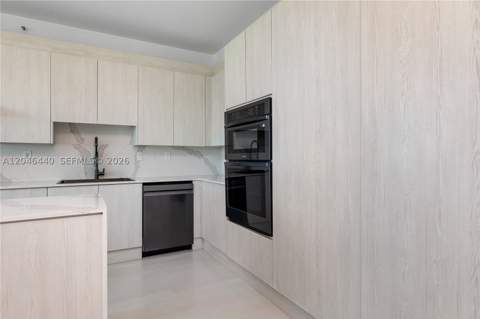 300 S Pointe Dr 907, Miami Beach FL - photo 18 of 82