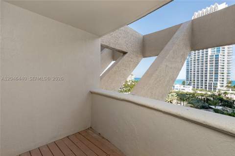 300 S Pointe Dr 907, Miami Beach FL - photo 24 of 82