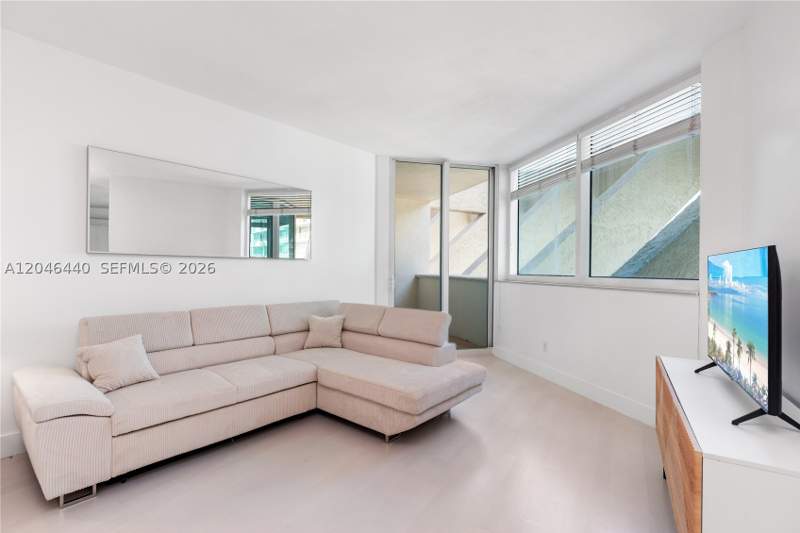 1 bedroom Condominium at 300 S Pointe Dr 907, Portofino Tower Condo, Miami Beach — photo 4