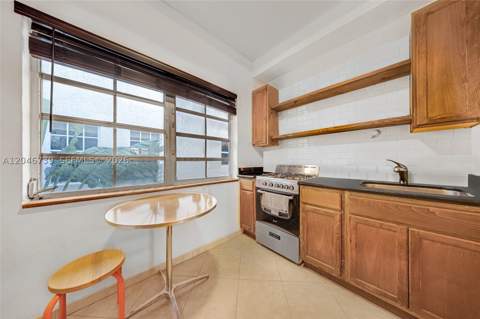 1250 Drexel Ave 8, Miami Beach FL - photo 13 of 15