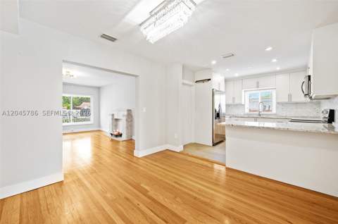 4355 SW 2nd St, Miami FL - photo 6 of 27