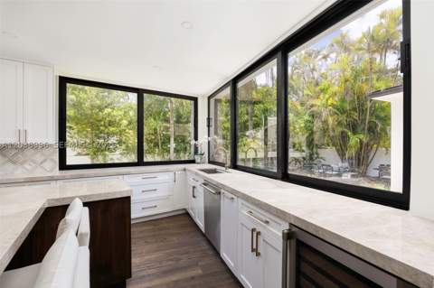 3303 Halissee St, Coconut Grove FL - photo 19 of 37