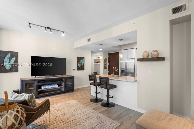 1 bedroom Condominium at 999 SW 1st Ave 2015, Nine At Mary Brickell Vil, Miami — photo 4