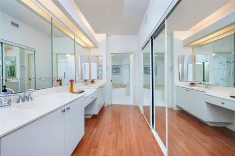 10750 NW 66th St 312, Doral FL - photo 10 of 48