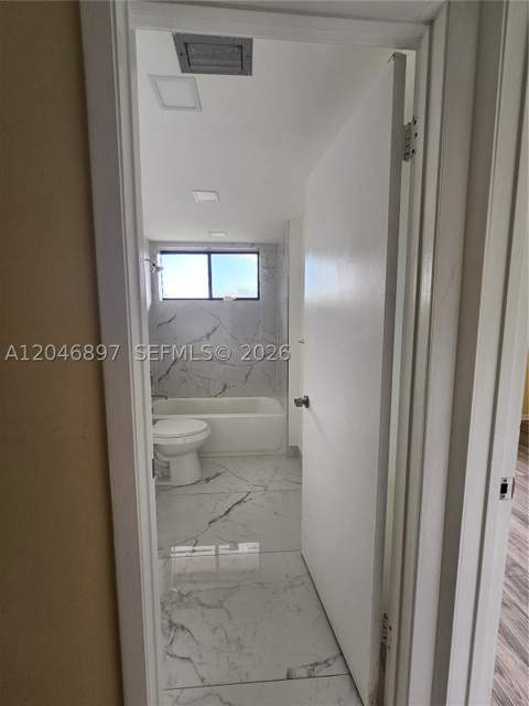 461 Ives Dairy Rd 406-2, Miami FL - photo 11 of 17