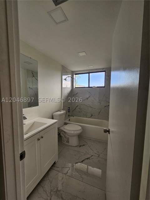 461 Ives Dairy Rd 406-2, Miami FL - photo 12 of 17