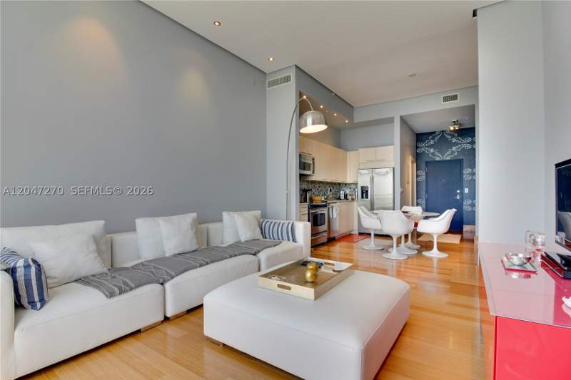 1 bedroom Condominium at 2001 Meridian Ave Ph-21, The Meridian Condo, Miami Beach — photo 3
