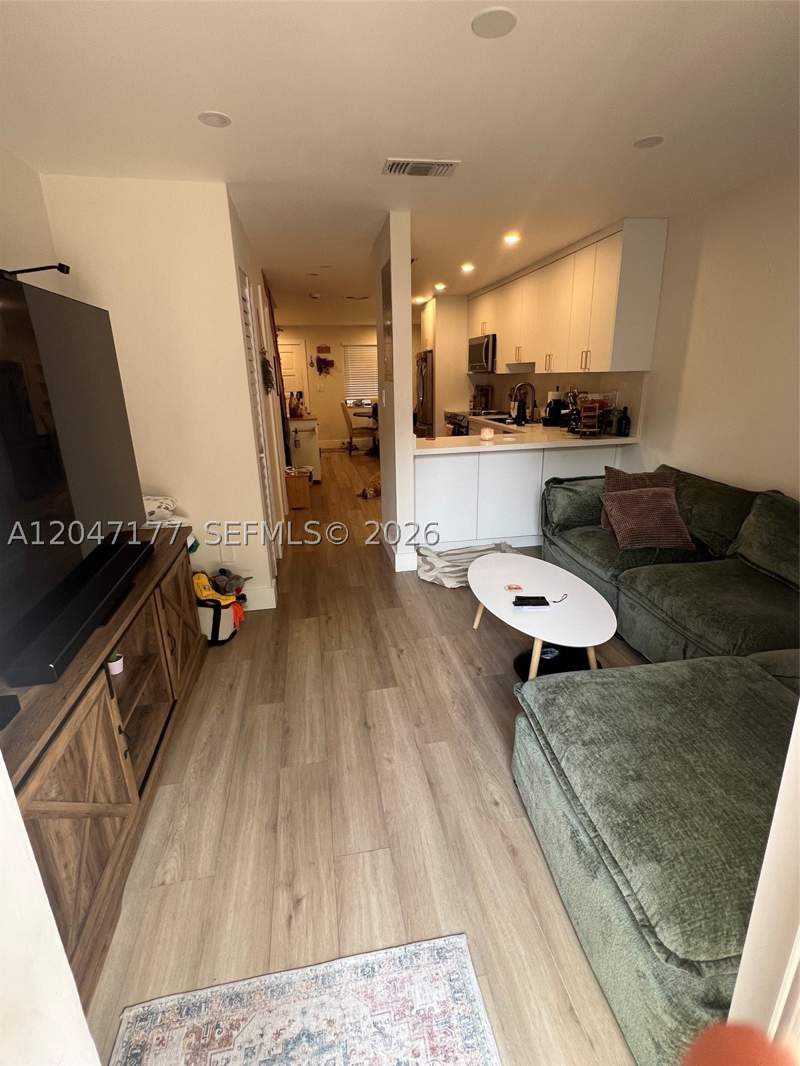 2 bedroom Townhouse at 13338 SW 59th Ter, Replat Of Miller Dreams S, Miami — photo 2