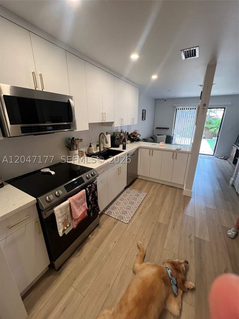 2 bedroom Townhouse at 13338 SW 59th Ter, Replat Of Miller Dreams S, Miami — photo 3