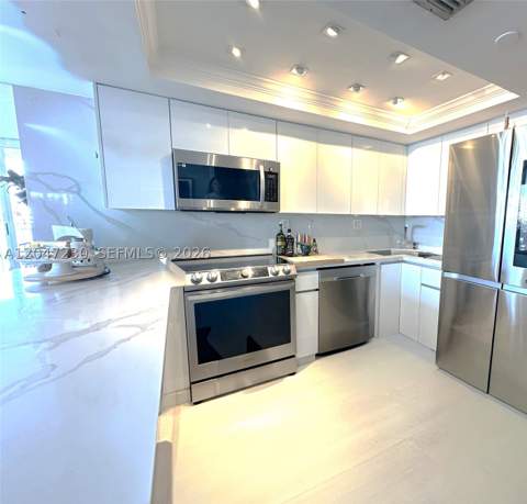 18000 N Bay Rd 603, Sunny Isles Beach FL - photo 11 of 30