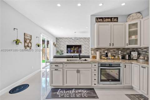 15877 SW 61st Way, Miami FL - photo 12 of 38