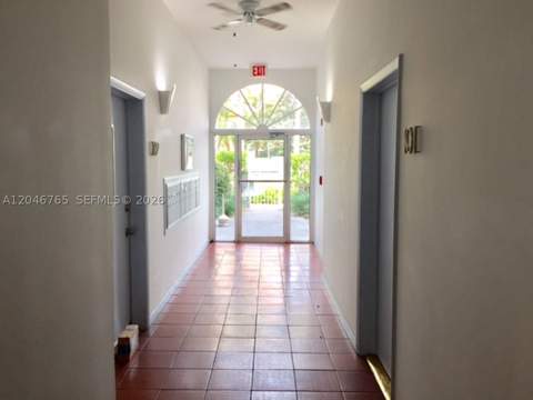 802 Euclid Ave 201, Miami Beach FL - photo 12 of 13
