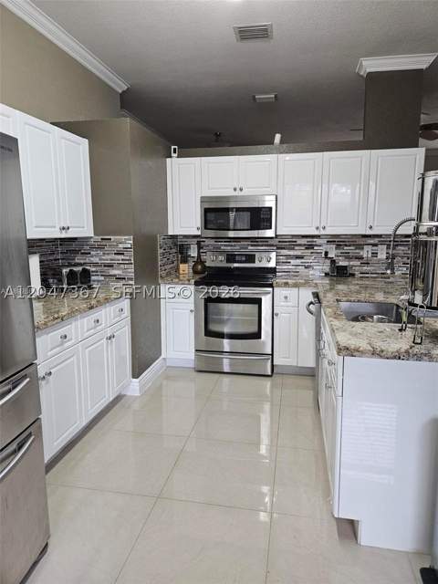 2635 SE 4th Pl, Homestead FL - photo 10 of 27