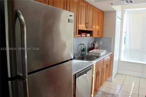 2501 Douglas Rd 304, Miami FL - photo 17 of 36