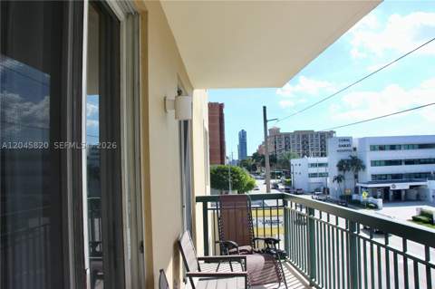 2501 Douglas Rd 304, Miami FL - photo 23 of 36