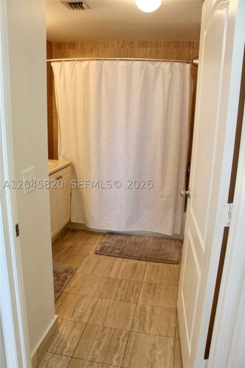 2501 Douglas Rd 304, Miami FL - photo 7 of 36
