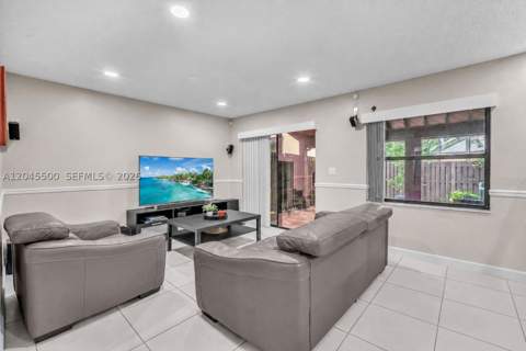10060 SW 137th Ct, Miami FL - photo 16 of 49