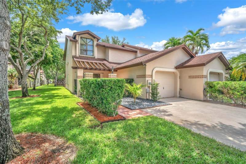 3 bedroom Townhouse at 10060 SW 137th Ct, Valencia Townhomes, Miami — photo 3