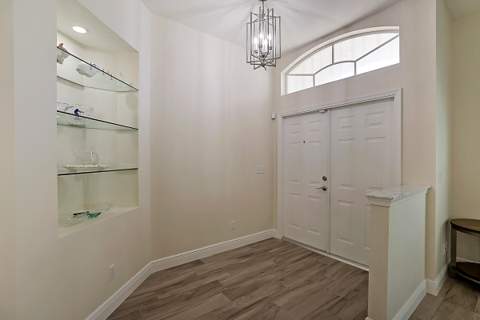7004 SE Twin Oaks Circle, Stuart FL - photo 10 of 38