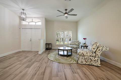 7004 SE Twin Oaks Circle, Stuart FL - photo 7 of 38