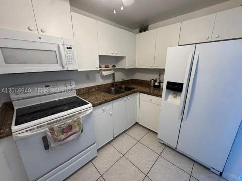 1725 W 60th St F222, Hialeah FL - photo 7 of 24