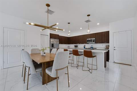 4605 NW 83rd Path, Doral FL - photo 7 of 30