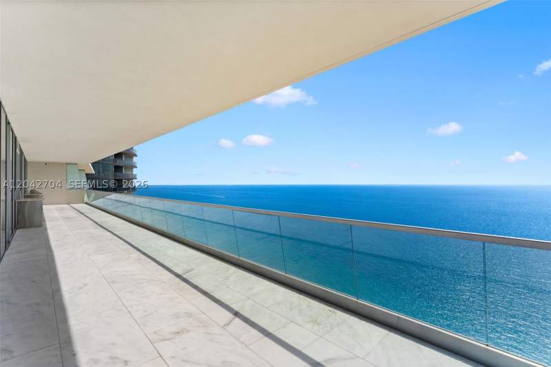 5 bedroom Condominium at 18501 Collins Ave 4003-04, Turbnberry Ocean Club, Sunny Isles Beach — photo 3