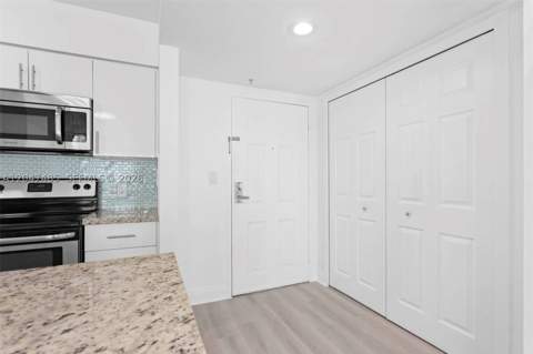 1155 Brickell Bay Dr 2206, Miami FL - photo 11 of 26