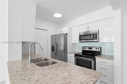 1155 Brickell Bay Dr 2206, Miami FL - photo 8 of 26
