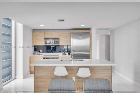 16385 Biscayne Blvd 2707, North Miami Beach FL - photo 18 of 38