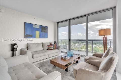 16385 Biscayne Blvd 2707, North Miami Beach FL - photo 8 of 38